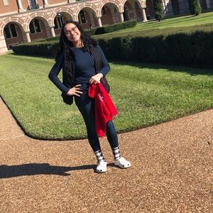 Meet your Posher, Britney